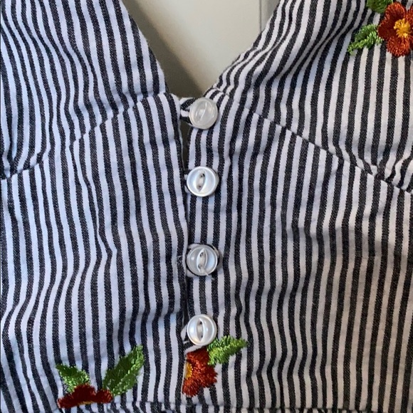 Forever 21 top - Picture 2 of 4